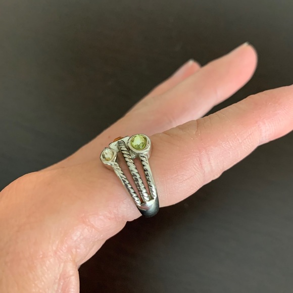 Ring - Picture 3 of 3